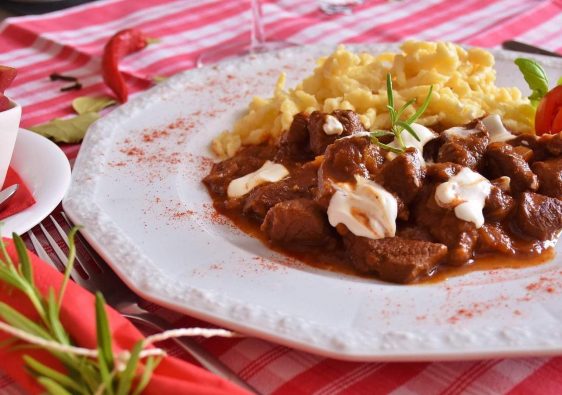 Hungarian Dishes You Must Try