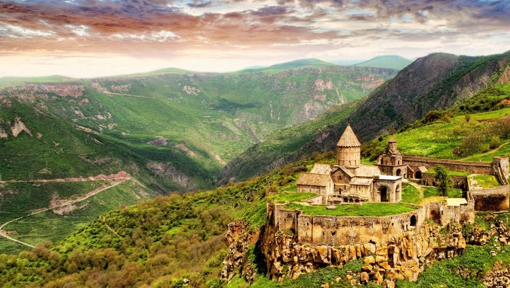 best tours in armenia