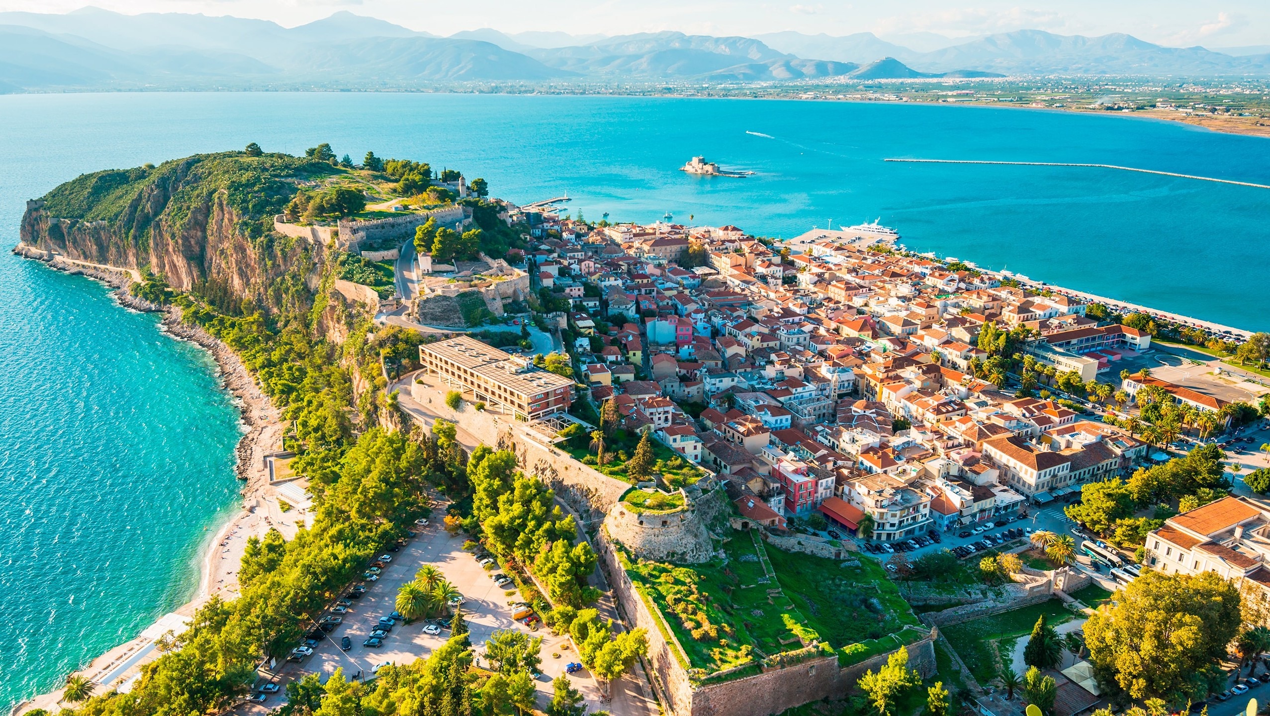 peloponnese tourist season