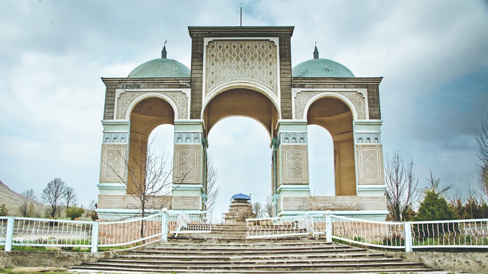 Mausoleum of Shah Fazil 